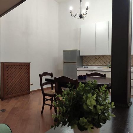 Appartamento Centro Storico Naples Luaran gambar