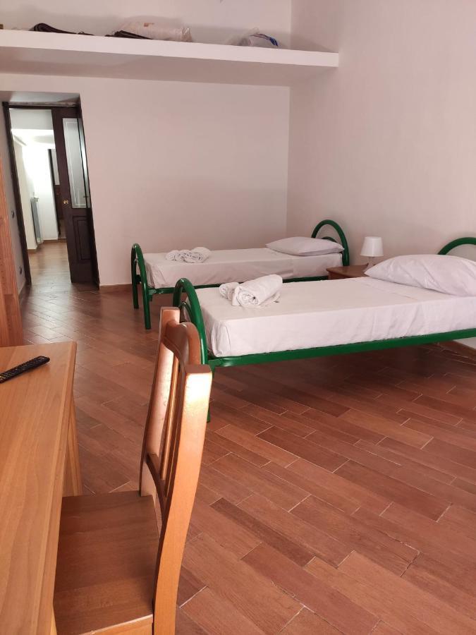 Appartamento Centro Storico Naples Luaran gambar